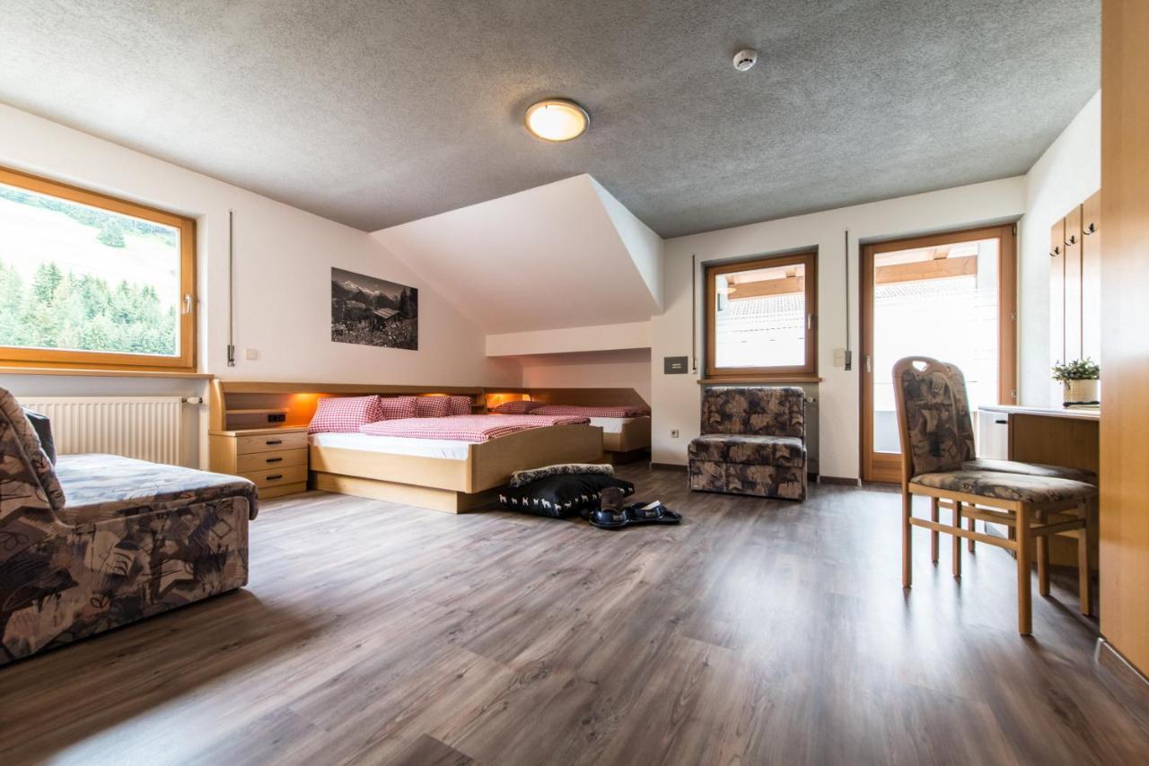 Hotel Sonja Cadipietra Εξωτερικό φωτογραφία