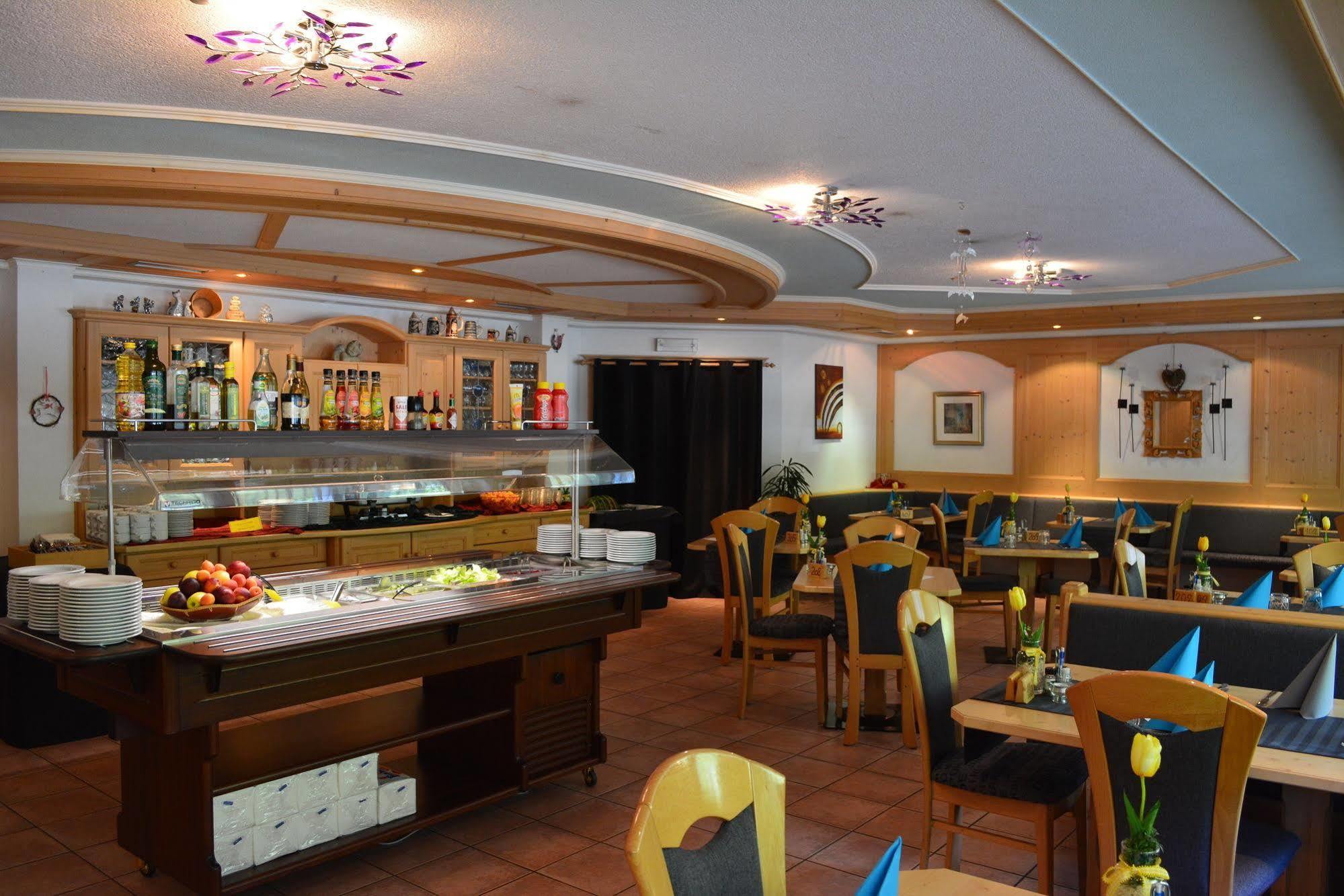 Hotel Sonja Cadipietra Εξωτερικό φωτογραφία